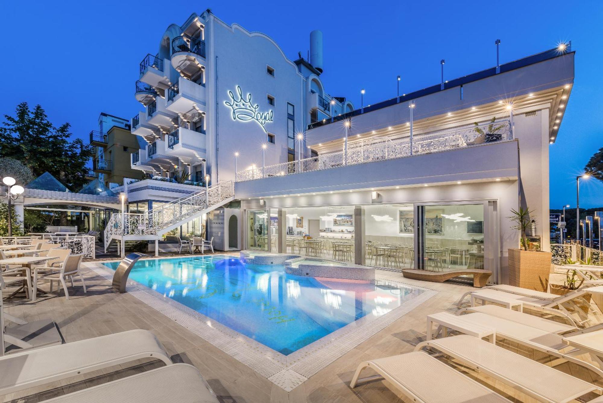 Royal Boutique Hotel Riccione Exterior foto