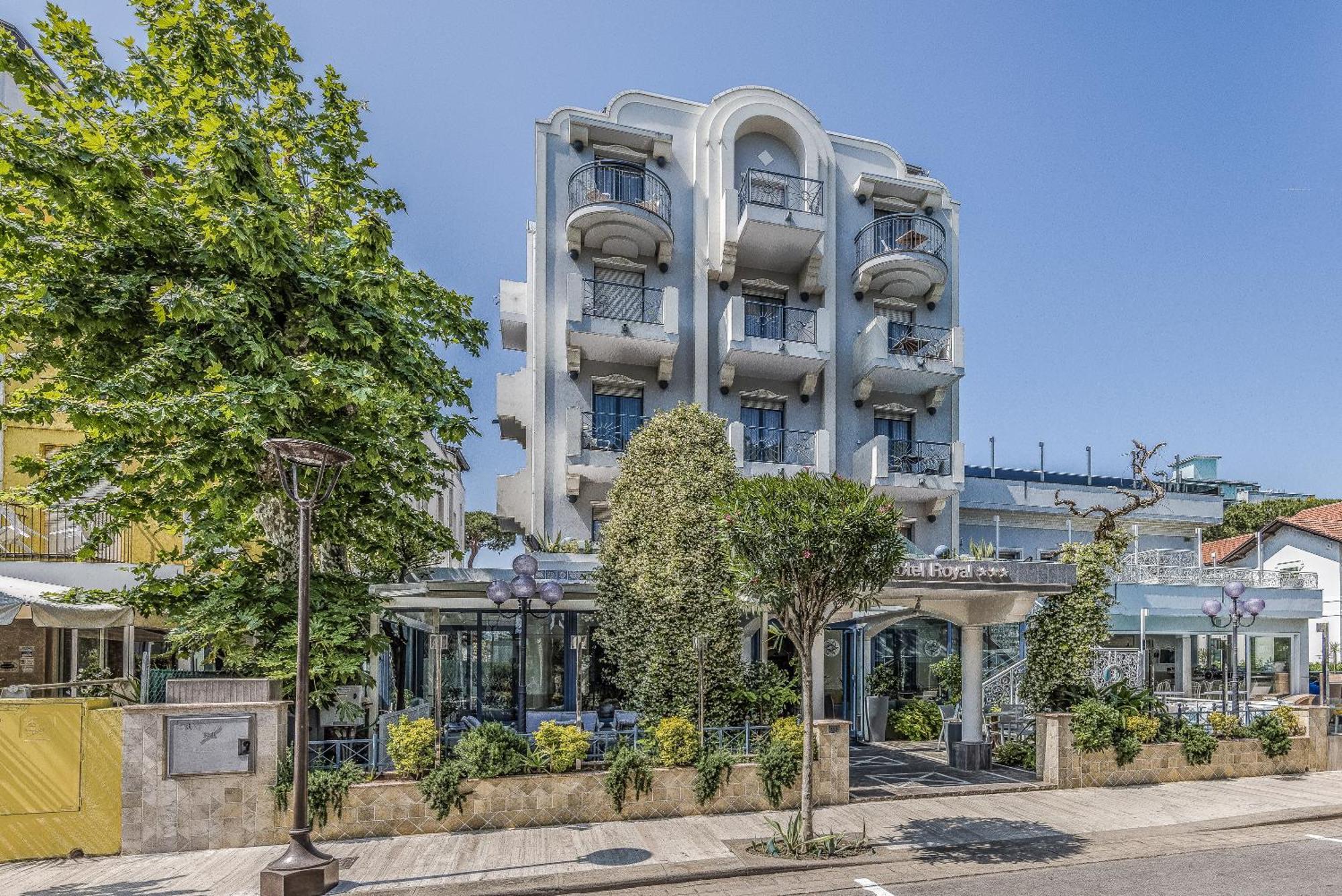 Royal Boutique Hotel Riccione Exterior foto