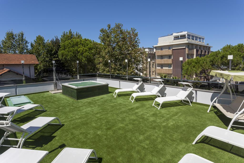 Royal Boutique Hotel Riccione Exterior foto